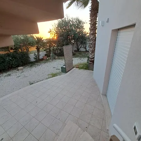 Apartment Vela Bianca *
